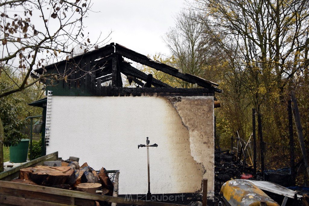 Wieder Laubenbraende Koeln Fuehlingen Kriegerhofstr P017.JPG - Miklos Laubert